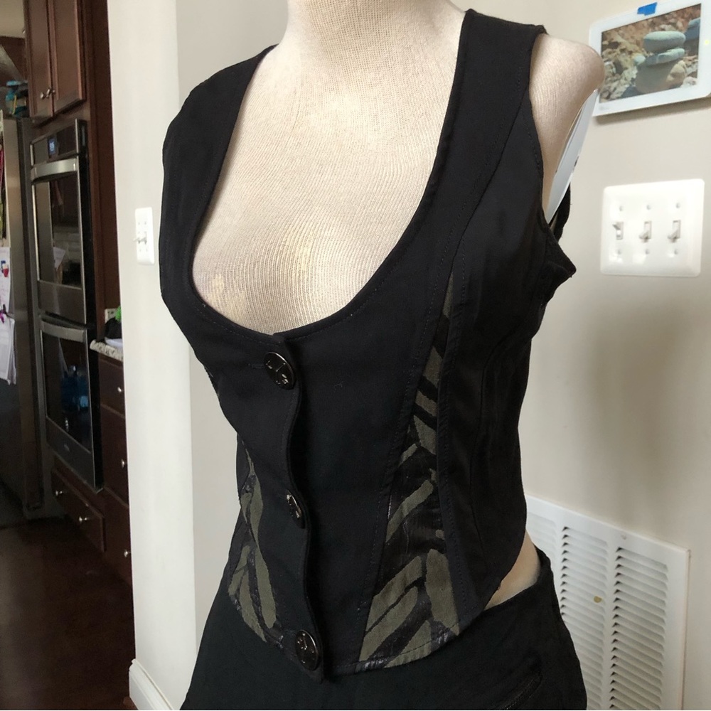 Stunning Legatte Vest
